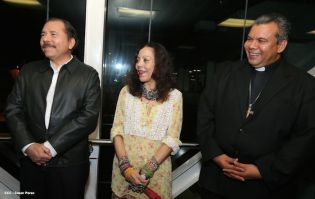 Presidente Daniel y Compañera Rosario reciben a Su Eminencia Cardenal Leopoldo Brenes