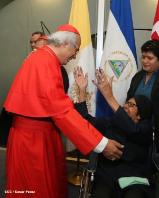 Presidente Daniel y Compañera Rosario reciben a Su Eminencia Cardenal Leopoldo Brenes