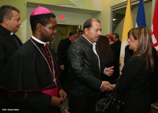 Presidente Daniel y Compañera Rosario reciben a Su Eminencia Cardenal Leopoldo Brenes