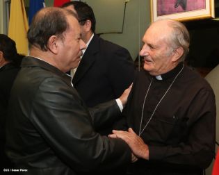 Presidente Daniel y Compañera Rosario reciben a Su Eminencia Cardenal Leopoldo Brenes