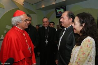 Presidente Daniel y Compañera Rosario reciben a Su Eminencia Cardenal Leopoldo Brenes