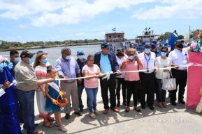 EPN inauguró ampliación y mejoramiento del Puerto San Jorge