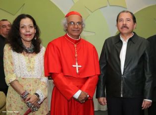 Presidente Daniel y Compañera Rosario reciben a Su Eminencia Cardenal Leopoldo Brenes
