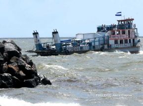 EPN inauguró ampliación y mejoramiento del Puerto San Jorge