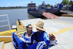 EPN inauguró ampliación y mejoramiento del Puerto San Jorge