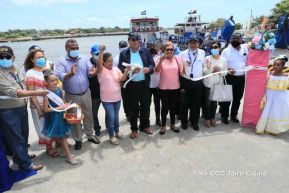EPN inauguró ampliación y mejoramiento del Puerto San Jorge
