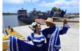 EPN inauguró ampliación y mejoramiento del Puerto San Jorge