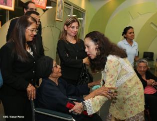 Presidente Daniel y Compañera Rosario reciben a Su Eminencia Cardenal Leopoldo Brenes