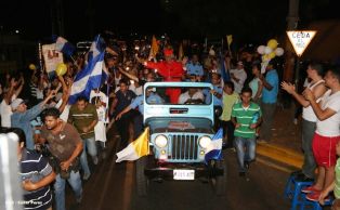 Presidente Daniel y Compañera Rosario reciben a Su Eminencia Cardenal Leopoldo Brenes