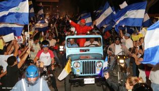 Presidente Daniel y Compañera Rosario reciben a Su Eminencia Cardenal Leopoldo Brenes