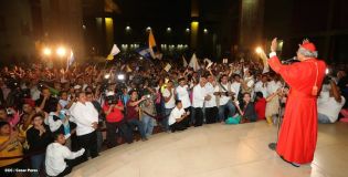 Presidente Daniel y Compañera Rosario reciben a Su Eminencia Cardenal Leopoldo Brenes