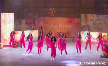 Miss Teen: Arte, Belleza e Identidad Cultural