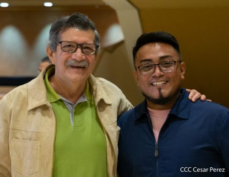 ¡Nicaragua libre y luminosa! Cantata en homenaje al Comandante Carlos Fonseca