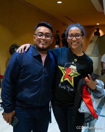 ¡Nicaragua libre y luminosa! Cantata en homenaje al Comandante Carlos Fonseca