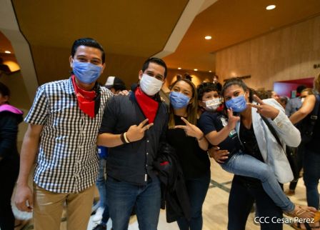 ¡Nicaragua libre y luminosa! Cantata en homenaje al Comandante Carlos Fonseca