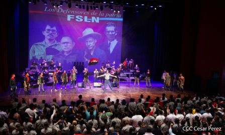¡Nicaragua libre y luminosa! Cantata en homenaje al Comandante Carlos Fonseca