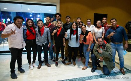 ¡Nicaragua libre y luminosa! Cantata en homenaje al Comandante Carlos Fonseca