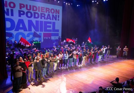 ¡Nicaragua libre y luminosa! Cantata en homenaje al Comandante Carlos Fonseca