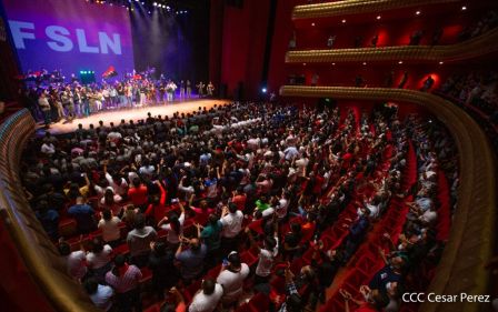 ¡Nicaragua libre y luminosa! Cantata en homenaje al Comandante Carlos Fonseca