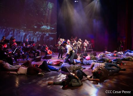 ¡Nicaragua libre y luminosa! Cantata en homenaje al Comandante Carlos Fonseca