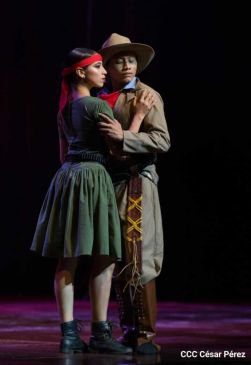 ¡Nicaragua libre y luminosa! Cantata en homenaje al Comandante Carlos Fonseca