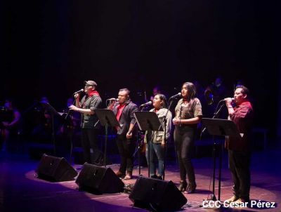 ¡Nicaragua libre y luminosa! Cantata en homenaje al Comandante Carlos Fonseca
