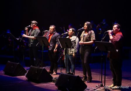 ¡Nicaragua libre y luminosa! Cantata en homenaje al Comandante Carlos Fonseca