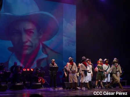 ¡Nicaragua libre y luminosa! Cantata en homenaje al Comandante Carlos Fonseca