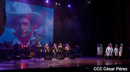 ¡Nicaragua libre y luminosa! Cantata en homenaje al Comandante Carlos Fonseca
