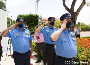 Ofrendas florales en el 85 aniversario del natalicio del Comandante Carlos Fonseca Amador