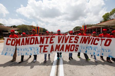 Desfile cívico-militar en honor al primer aniversario del tránsito a la inmortalidad de Chávez