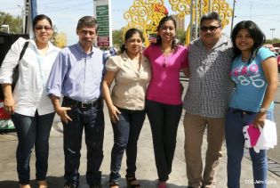 Daniel y Rosario rinden homenaje a Chávez