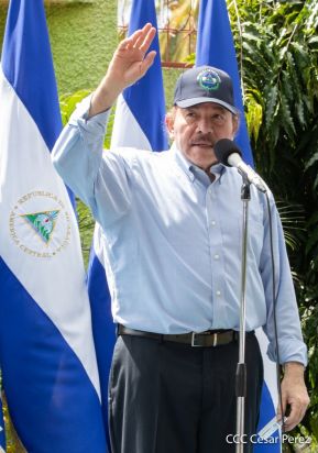 Presidente Daniel Ortega y Compañera Rosario Murillo participan en Verificación Ciudadana