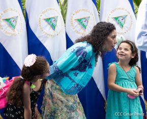 Presidente Daniel Ortega y Compañera Rosario Murillo participan en Verificación Ciudadana