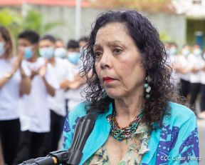 Presidente Daniel Ortega y Compañera Rosario Murillo participan en Verificación Ciudadana