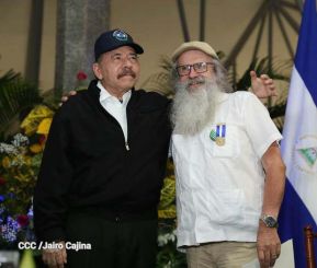 Acto en Conmemoración del 41 Aniversario de la Gran Cruzada Nacional de Alfabetización