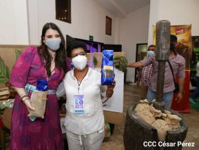 "ES Arte Moda, Diseño y Muralismo"