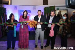 "ES Arte Moda, Diseño y Muralismo"