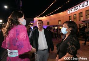 "ES Arte Moda, Diseño y Muralismo"