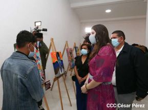 "ES Arte Moda, Diseño y Muralismo"