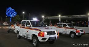 Desfile Pueblo-Ejército conmemorando 42 Años de Amor a la Patria