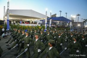 Desfile Pueblo-Ejército conmemorando 42 Años de Amor a la Patria