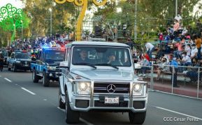 Desfile Pueblo-Ejército conmemorando 42 Años de Amor a la Patria