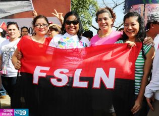 Mujeres Sandinistas movilizadas en saludo al 8 de Marzo