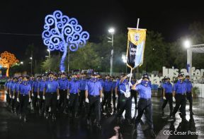 Desfile policial Centinelas de la Paz por el 42 aniversario de la Policía Nacional