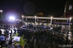 Desfile policial Centinelas de la Paz por el 42 aniversario de la Policía Nacional