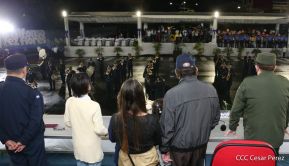 Desfile policial Centinelas de la Paz por el 42 aniversario de la Policía Nacional