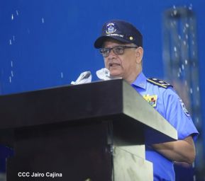 Desfile policial Centinelas de la Paz por el 42 aniversario de la Policía Nacional