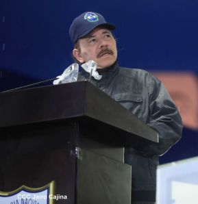 Desfile policial Centinelas de la Paz por el 42 aniversario de la Policía Nacional