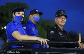 Desfile policial Centinelas de la Paz por el 42 aniversario de la Policía Nacional